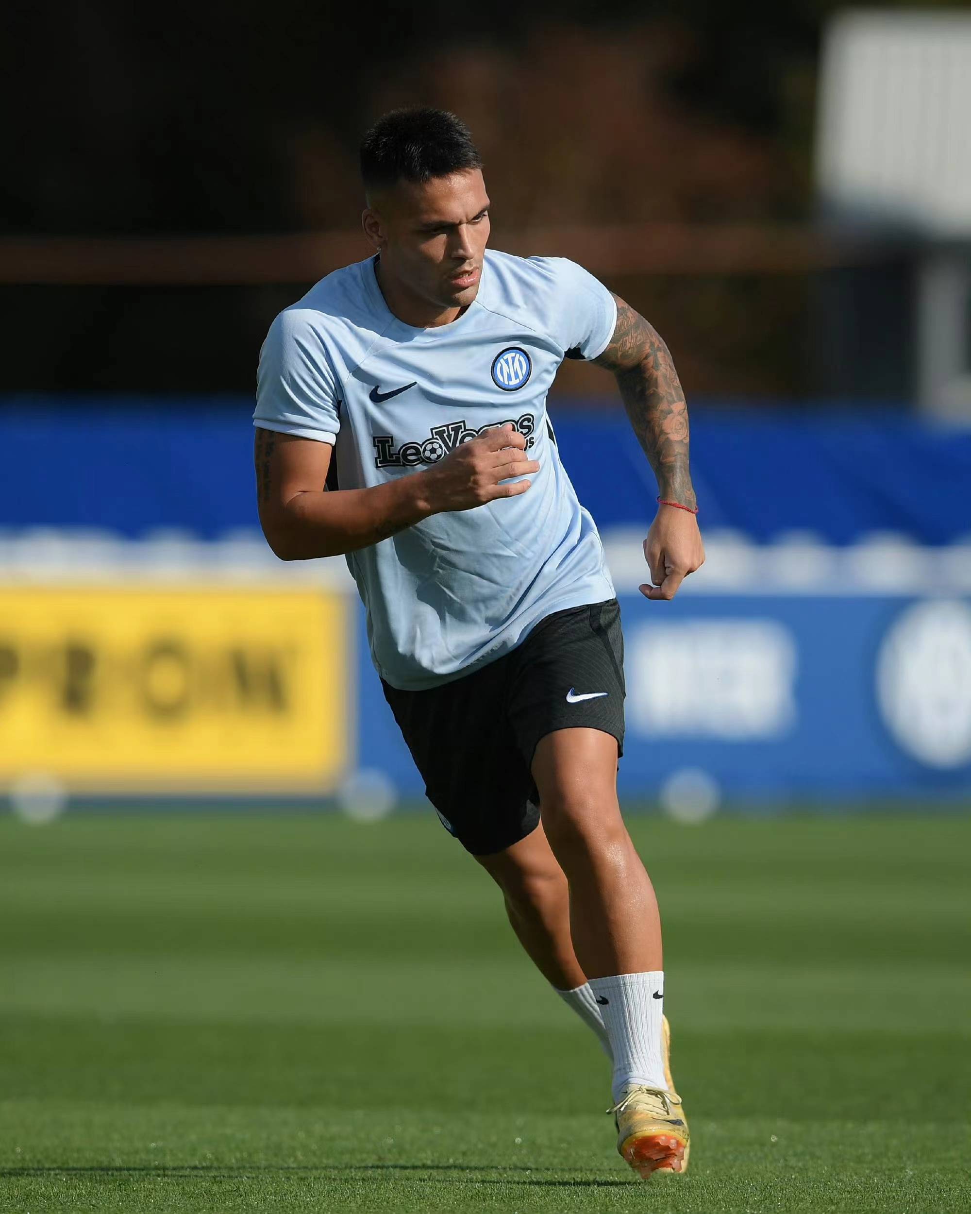 ayx-穆雷赛事官方发布赛况扑朔迷离新规国际米兰临场应变备战荷甲，这一次真的北京国安官宣签约备战欧篮联的简单介绍